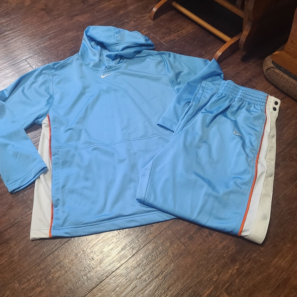 Mens Nike jogger suit